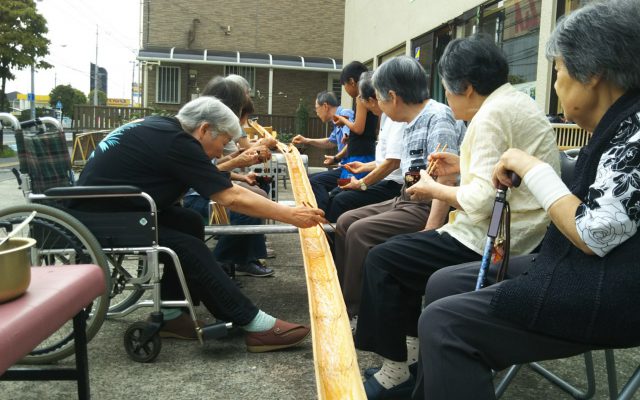 猛暑に負けないイキイキ活動!